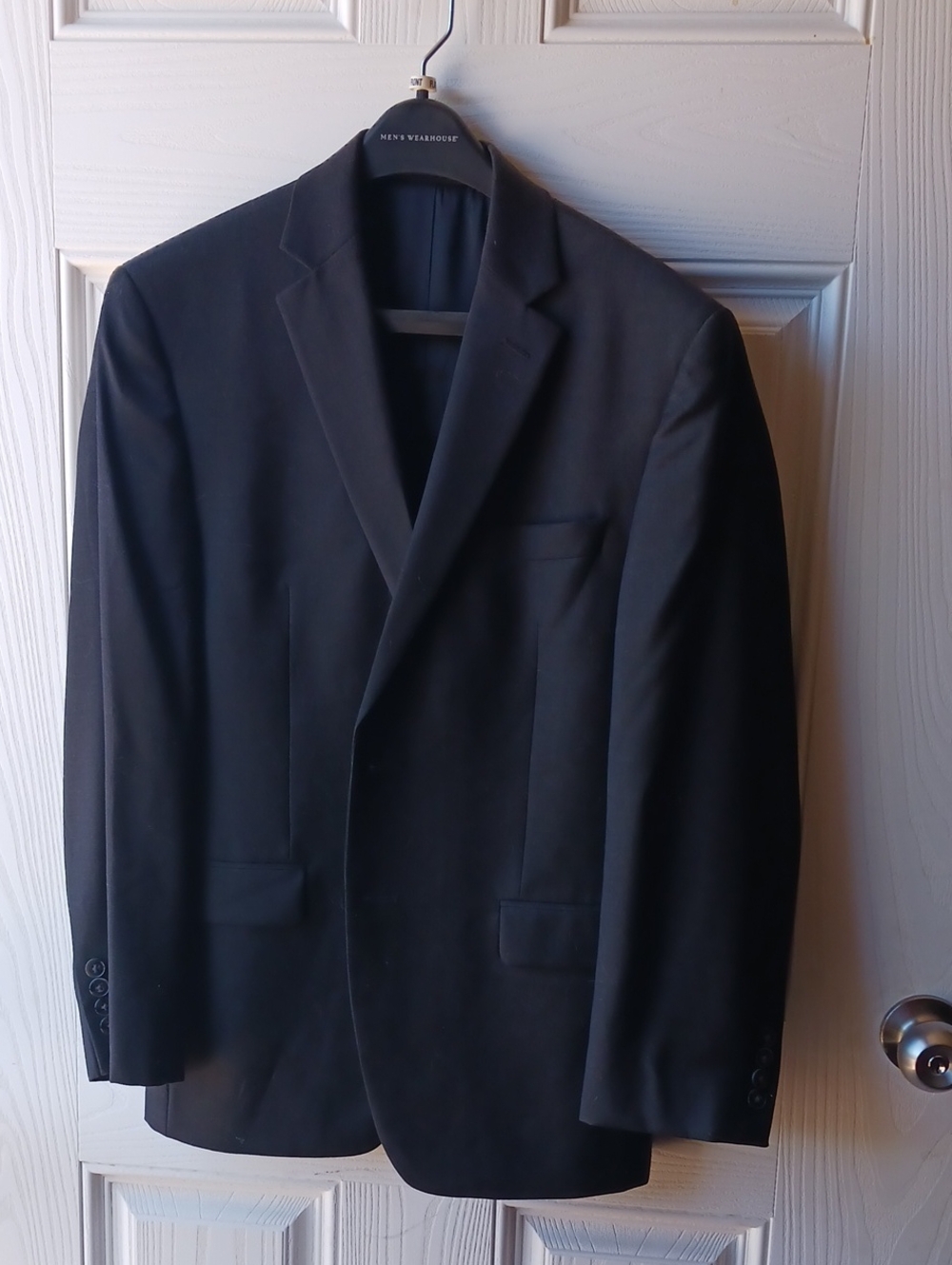 Calvin Klein Men's Black Single-Breasted Suit Blazer, Pants And Tie.